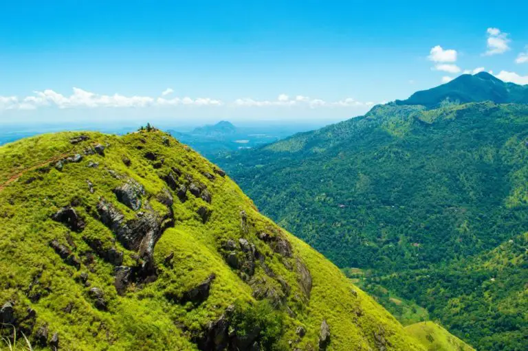 viewpoint of little adams peak in sri lanka